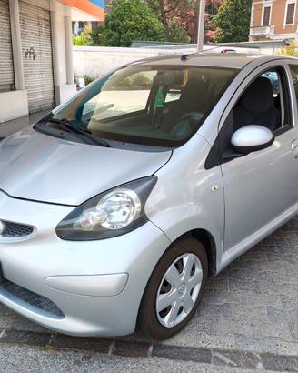 Toyota Aygo 1.0 Benzina - 5 porte 50 KW Perfetta o