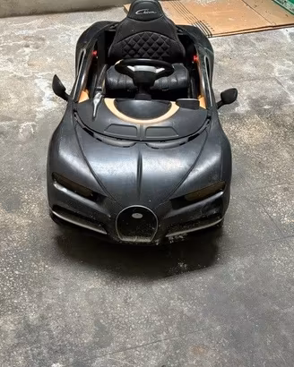 Bugatti Chiron elettrica 12V per bambini
