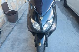 Yamaha T Max - 2006