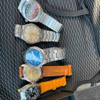 5 orologii insieme