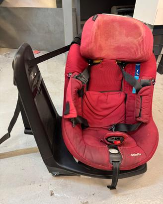 Seggiolino AxissFix con seduta girevole a 360
