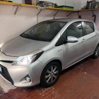 Toyota Yaris Hybrid 1.5 2015