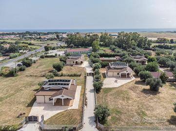 VILLA SINGOLA A CERVETERI