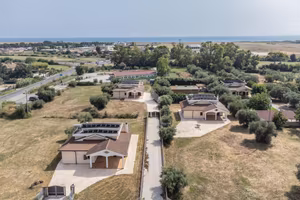 VILLA SINGOLA A CERVETERI