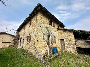 Porzione di casa a Serramazzoni 6 locali
