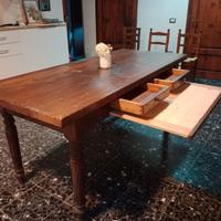 Tavolo in legno di castagno agriturismo