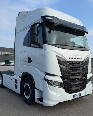 Trattore stradale Iveco s-way 510 full optional eu