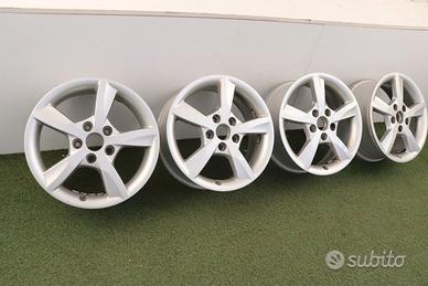 Cerchi in lega Audi A3 Q3 16 8V0071496