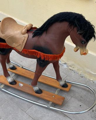 Cavallo a dondolo anni ‘60/‘70.