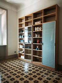 Bella libreria con 2 ante scorrevoli