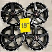 RL128 Cerchi usati Momo Five da 19"