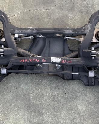 Assale posteriore usato Mercedes B 180 CDI W247