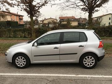 Volkswagen GOLF 5 2.0 TDI 140CV Confortline
