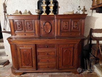 credenza tipo sacrestia
