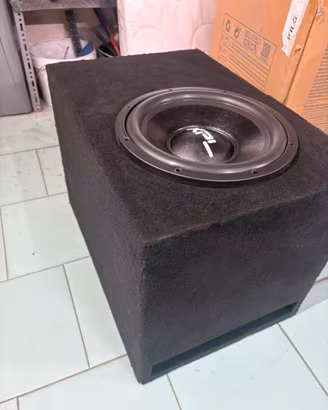 Subwoofer e amplificatore