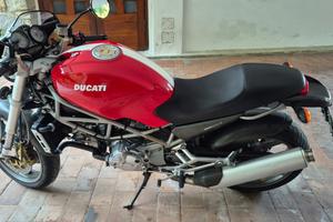 Ducati Monster S4 916