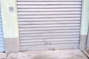 Garage / Box auto con soppalco e luce - Strada San