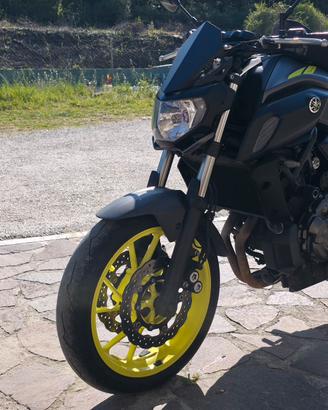Yamaha MT-07 (2018) – Full Optional -