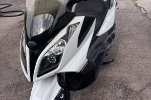 Kymco Downtown 300i abs