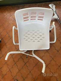 Sedia girevole per vasca