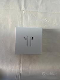 Apple AirPods (2ª gen) – Nuovi con Custodia 