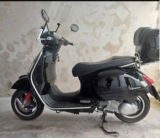 vespa GTS 300