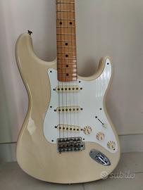 Fender Stratocaster Vintera ll