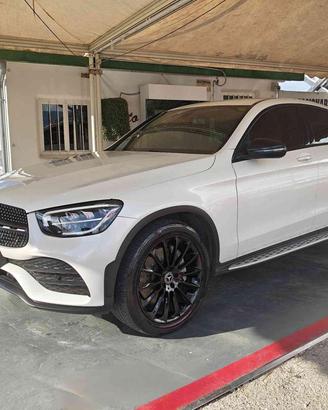 MERCEDES-BENZ GLC 220 d 4Matic Coupé Premium Plu
