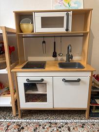 Cucina giocattolo