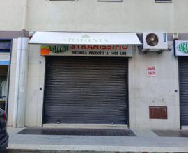 Locale commerciale di 70 metri quadri