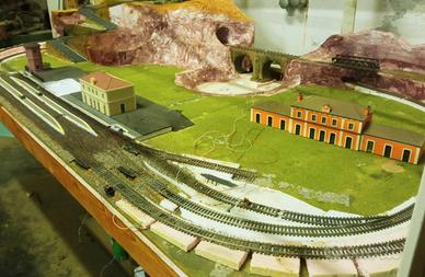 Plastico ferroviario scala H0 