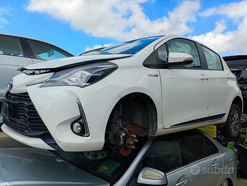 TOYOTA YARIS HYBRID RICAMBI USATI