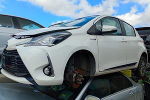 TOYOTA YARIS HYBRID RICAMBI USATI