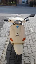Piaggio Vespa 50 