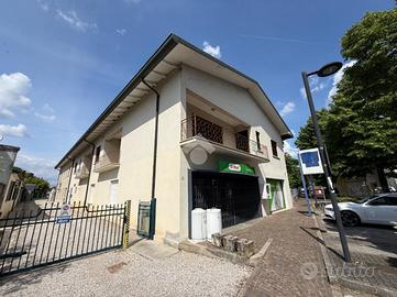 4 LOCALI A VEDELAGO