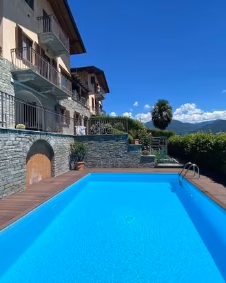 Appartamento di 230 m² con 5 locali e box auto a M