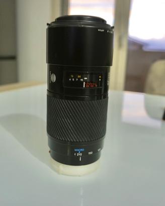Minolta AF 70–210mm f/4 “Beercan”