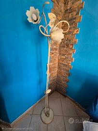 Lampada da terra ferro battuto