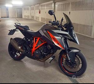 KTM 1290 SUPER DUKE GT