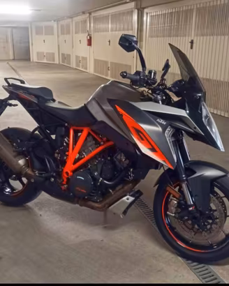 KTM 1290 SUPER DUKE GT