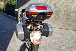 Honda vfr 800 v tech