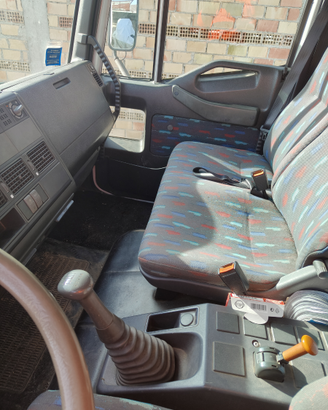 Eurocargo 150 E24 carrellone rampa idraulica