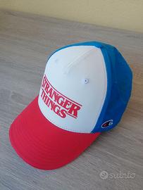 Cappellino Stranger Things champion