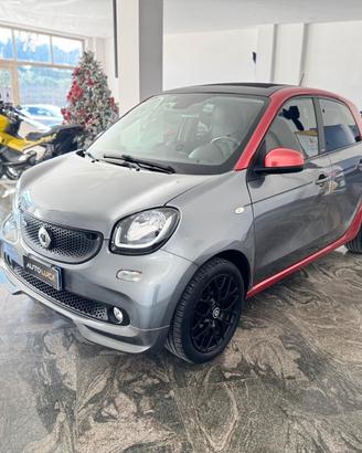 Smart ForFour 90 0.9 Turbo allestimento BRABUS