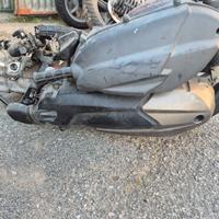 MOTORE KYMCO DOWNTOWN 200