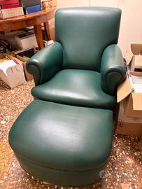 Poltrona verde con pouf vintage tipo frau