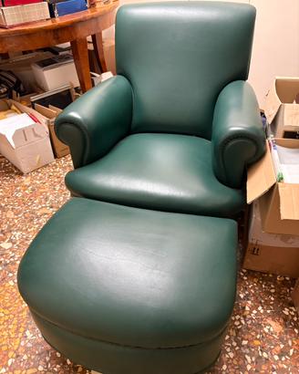 Poltrona verde con pouf vintage tipo frau