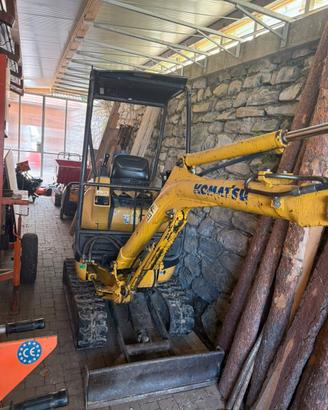 Escavatore Komatsu 15 ql