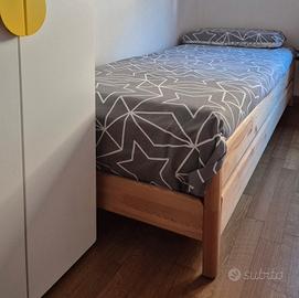 Letto impilabile con 2 materassi Utaker