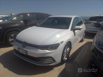 VOLKSWAGEN Golf 1.0 tsi evo Life 110cv